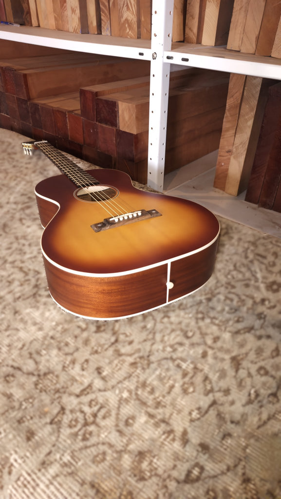 Private Build Caletta Matte Tobacco Burst - B&G Guitars