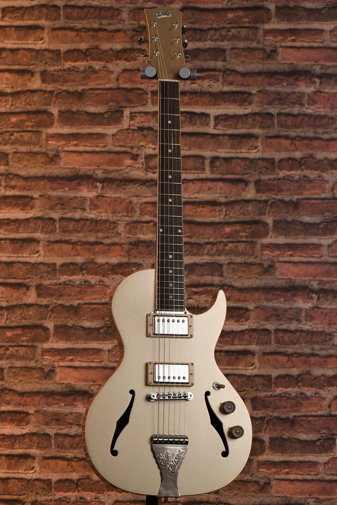 Step Sister Metallic Champagne gloss - Private Build - B&G Guitars